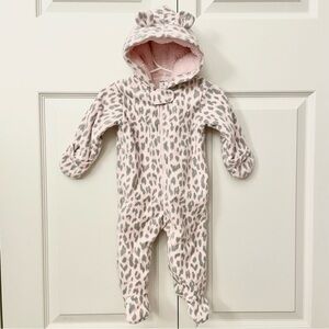 Carter’s baby girl fleece footed jumper pink grey leopard print, winter travel